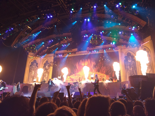 5_Iron_Maiden_Gelredome_2018.jpg