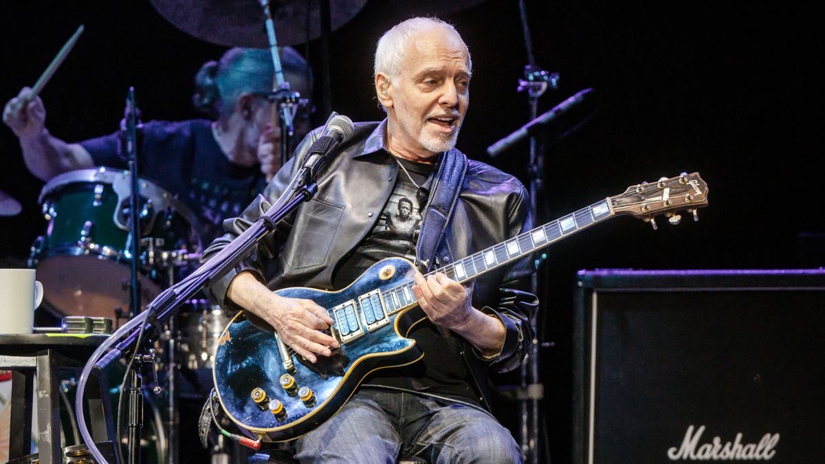 www.guitarworld.com