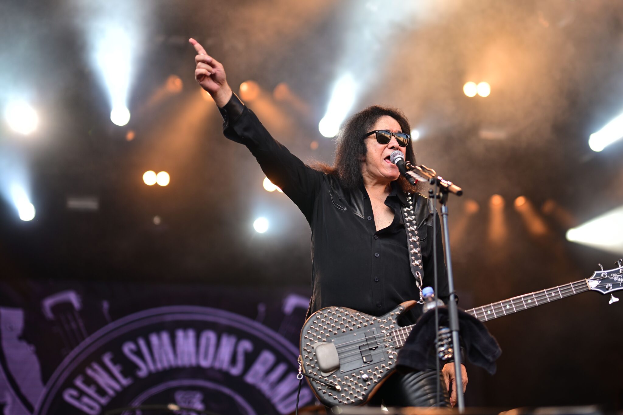 axs.tv
