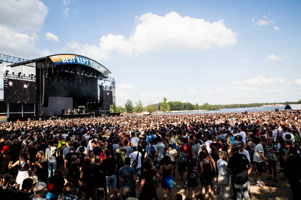 BKS-22-Ambient-mainstage-deus-1024x683.jpg