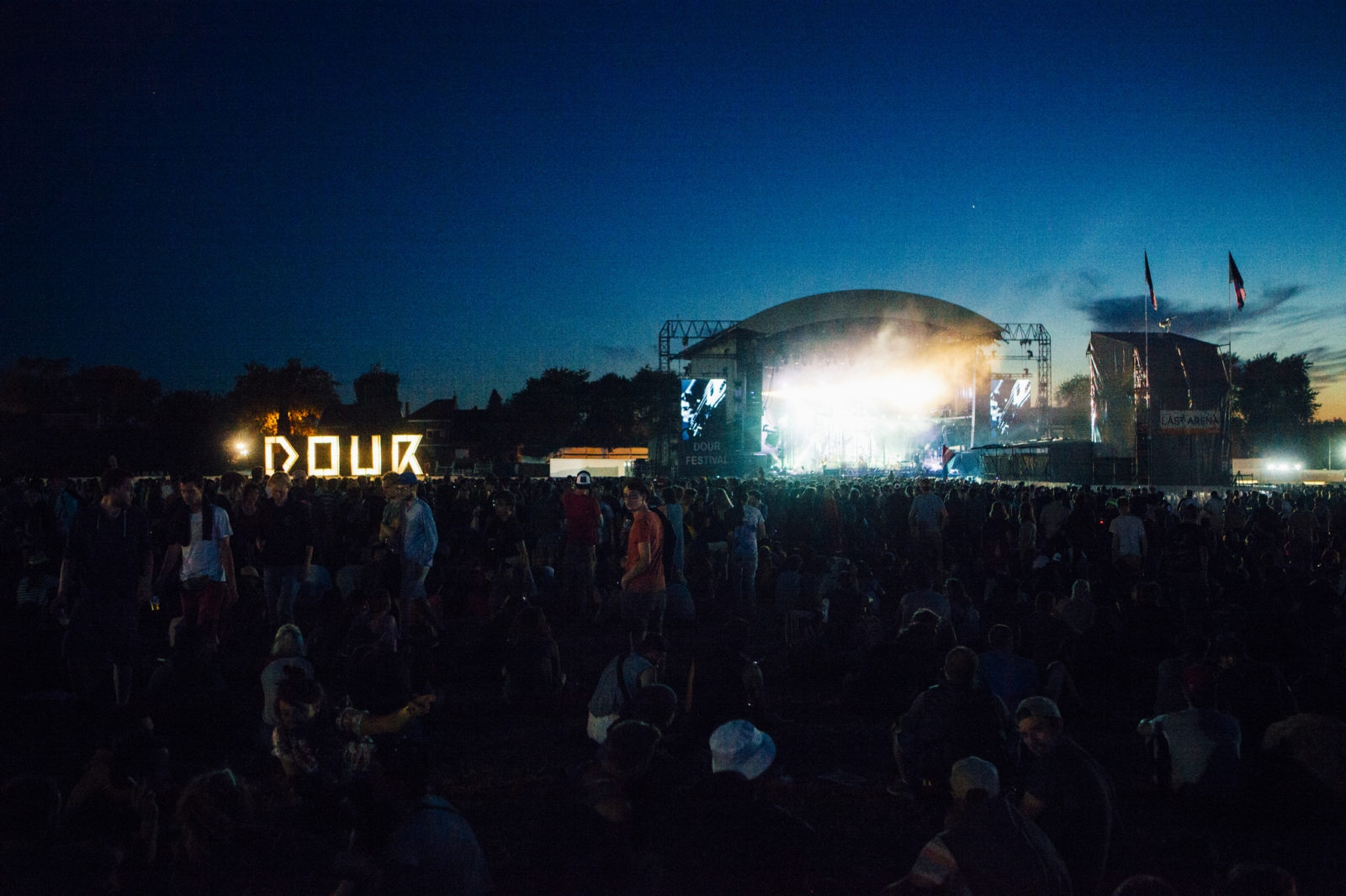 www.dourfestival.eu